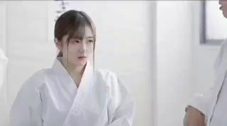 小宝寻花包臀裙性感美乳萌妹子，舌吻互摸调情镜头前特写口交，后